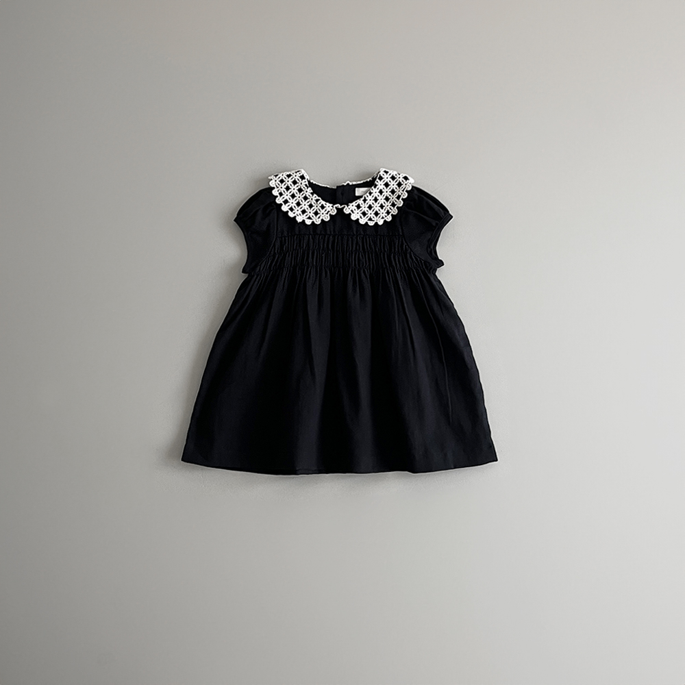 [A.2] Alma Dress [black]